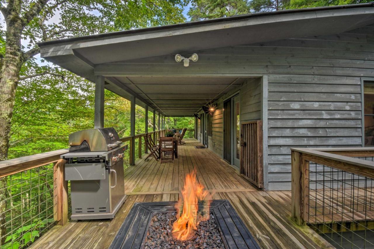 Cozy Clayton Cabin With Deck And Mountain Views! Villa ภายนอก รูปภาพ